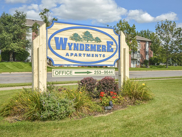 Wyndemere Apartments Entrance
